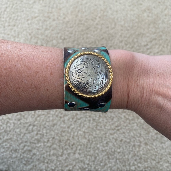 Women’s Brown & Turquoise Bracelet/Cuff - Picture 1 of 4